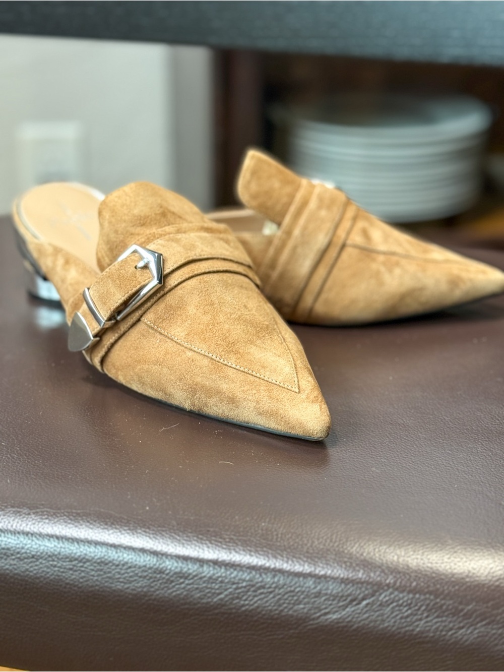 Linea Paolo Camel Suede Pointed Toe Mule Flats w/ Western Buckle Size 11